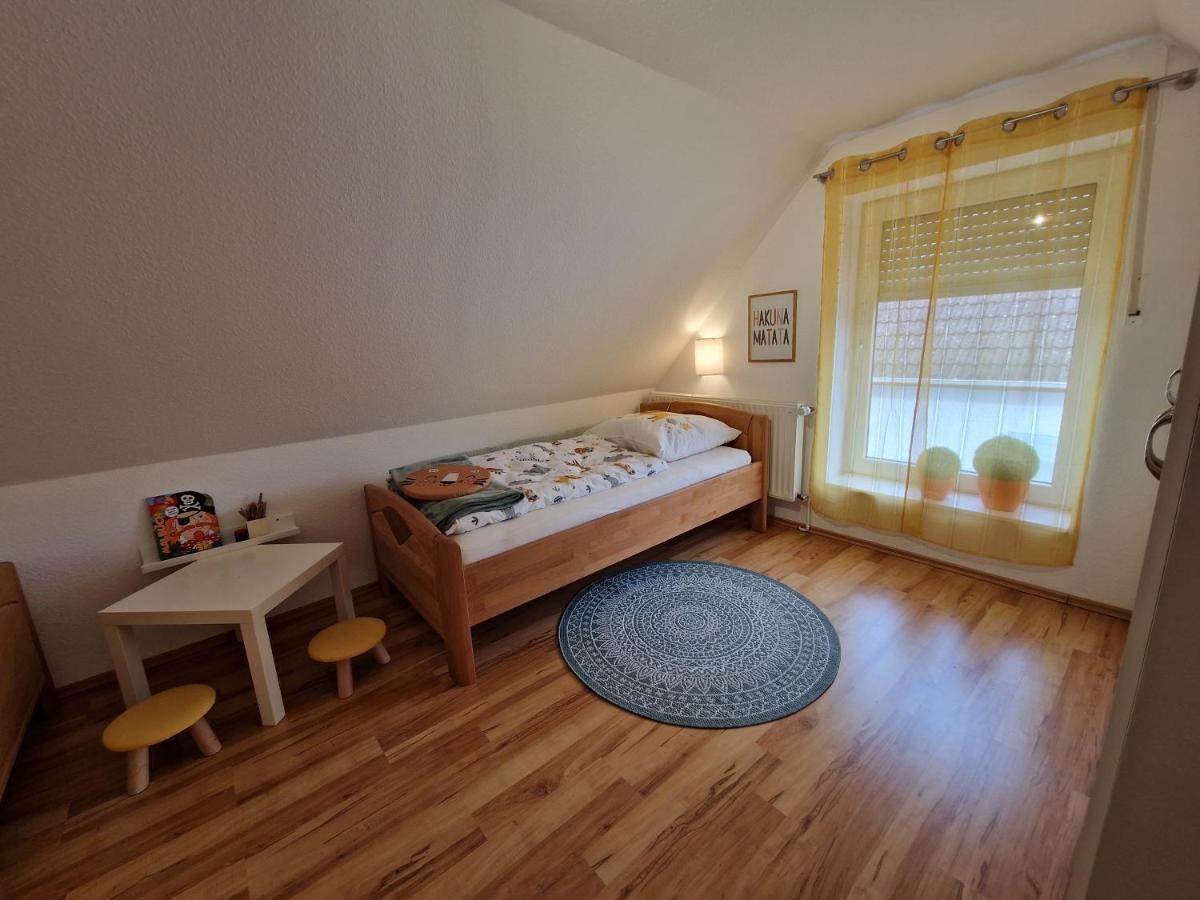 Hüde Ferienwohnungen Duemmersee - Haus Alter Pferdestall מראה חיצוני תמונה